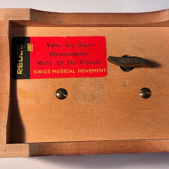 Edgar Degas Ballet REUGE Music Box Playing Tchaikovsky's "Waltz of the Flowers" - Picture 6 of 15